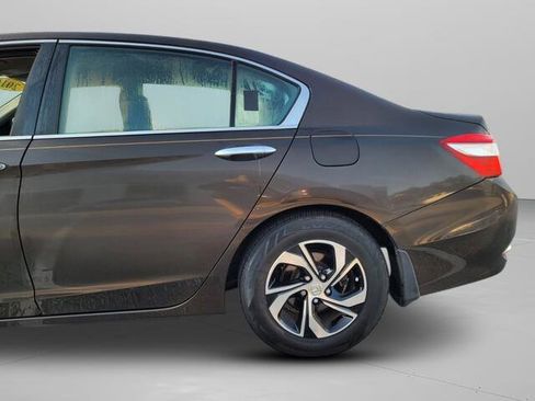 Used 2016 Honda Accord LX image 7