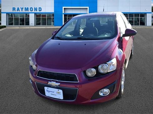Certified 2014 Chevrolet Sonic LT w/ LT Promotional Package image 7
