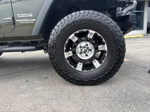 Used 2015 Jeep Wrangler Unlimited Sport w/ Quick Order Package 24S AWD/4WD image 3