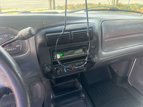 Used 2007 Ford Ranger XL image 5