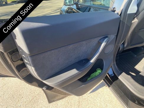 Used 2023 Tesla Model Y Long Range image 20