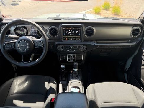 Used 2023 Jeep Wrangler Unlimited w/ Cold Weather Group AWD/4WD image 14