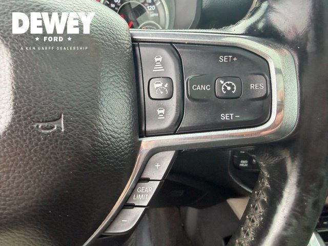 Used 2019 RAM 1500 Laramie AWD/4WD image 15