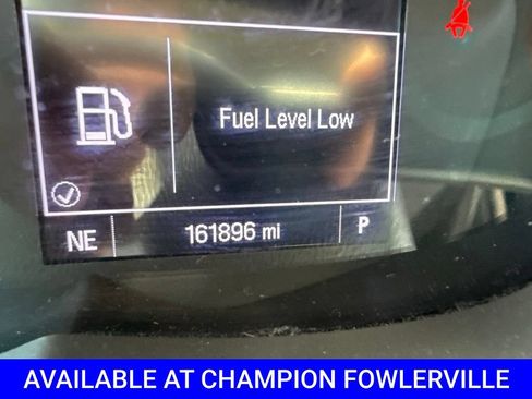 Used 2020 Chevrolet Trax LT w/ LT Convenience Package AWD/4WD image 18