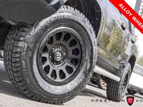 Used 2021 Toyota 4Runner SR5 Premium w/ Moonroof Package image 14