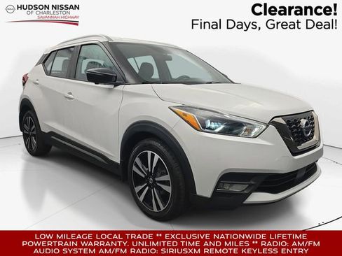 Used 2020 Nissan Kicks SR FWD image 1