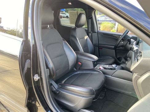 Used 2025 Ford Escape ST-Line AWD/4WD image 22