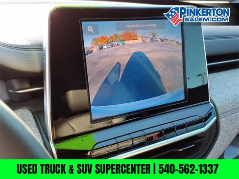 Used 2025 Jeep Compass Latitude image 23