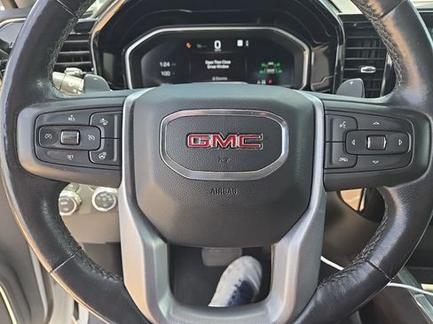 Used 2022 GMC Sierra 1500 SLT w/ SLT Convenience Package AWD/4WD image 19