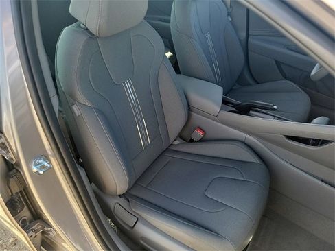 New 2025 Hyundai Elantra Sport image 18