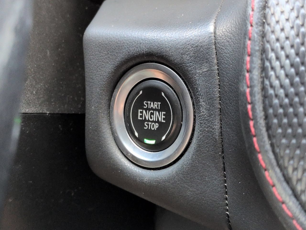 Used 2021 Chevrolet Suburban RST RWD image 30