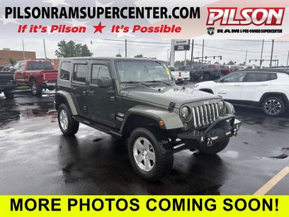 Used 2009 Jeep Wrangler Unlimited Sahara w/ Dual Top Group