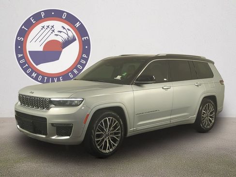 Used 2021 Jeep Grand Cherokee L Summit AWD/4WD image 1