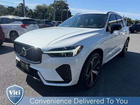 Used 2024 Volvo XC60 T8 Ultimate AWD/4WD image 4