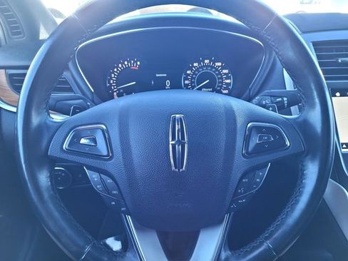 Used 2017 Lincoln MKC Select w/ Select Plus Package image 25