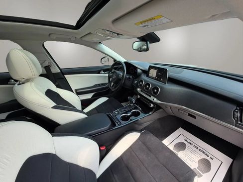 Used 2019 Kia Stinger w/ Sun & Sound Package AWD/4WD image 36