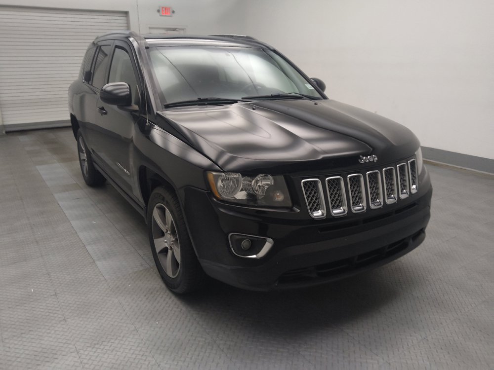 Used 2017 Jeep Compass High Altitude FWD image 13