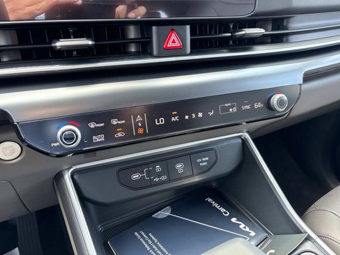 New 2026 Kia Carnival FWD image 28