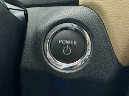 Used 2025 Toyota RAV4 XLE w/ Convenience Package AWD/4WD image 18