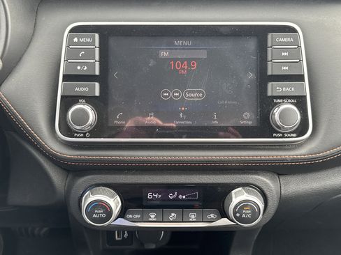 Used 2020 Nissan Kicks SR image 18