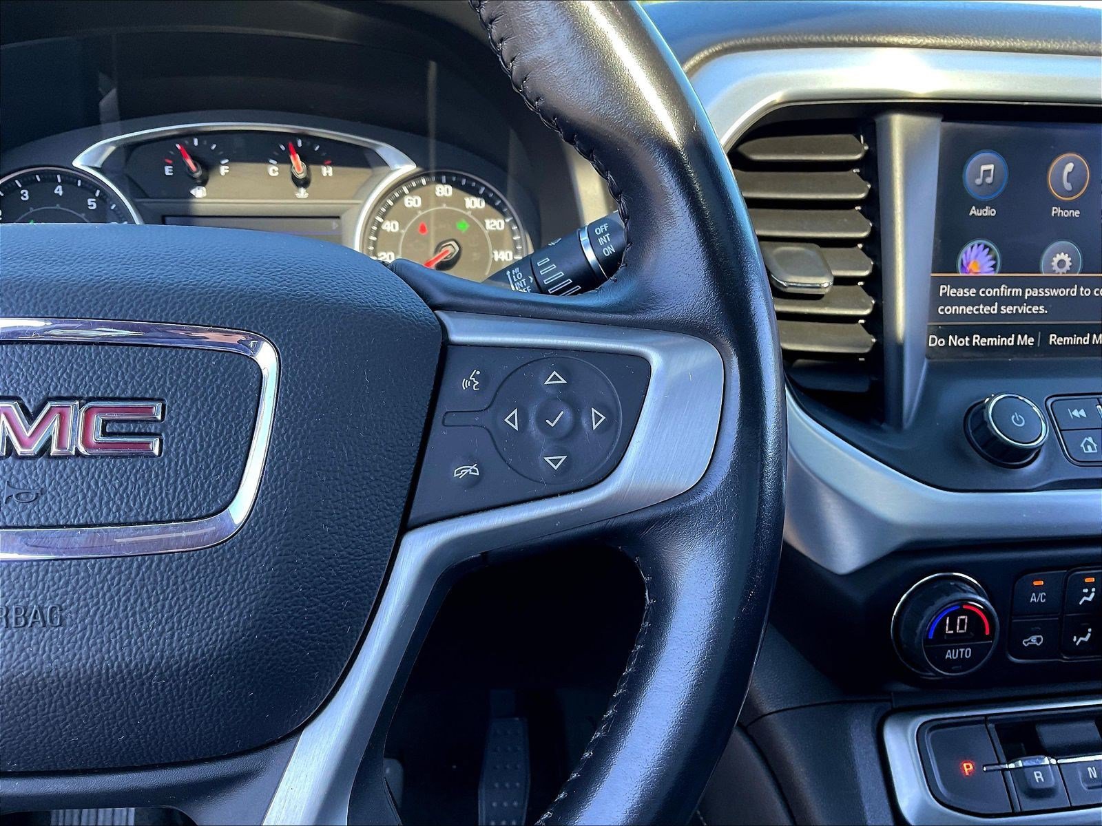 Used 2021 GMC Acadia SLT w/ Elevation Edition AWD/4WD image 12