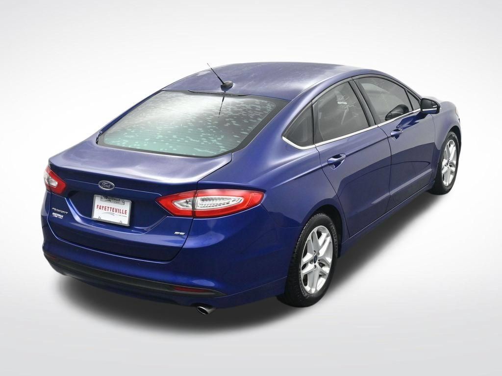 Used 2016 Ford Fusion SE FWD image 25