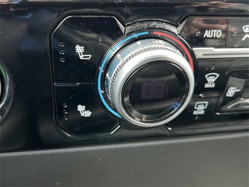 Used 2024 GMC Sierra 1500 SLT image 36