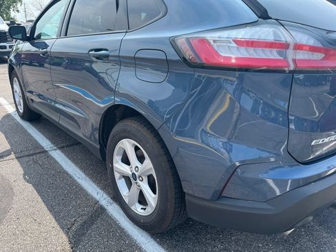 Used 2019 Ford Edge SE AWD/4WD image 5