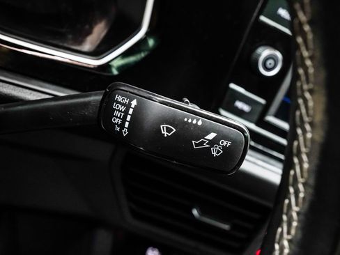 Used 2021 Volkswagen Jetta R-Line w/ R-Line Cold Weather Package FWD image 34