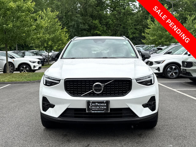 Used 2026 Volvo XC40 B5 Plus AWD/4WD image 8