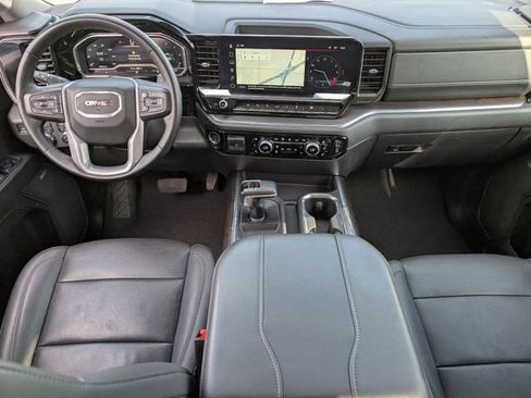 Certified 2024 GMC Sierra 1500 SLT image 9