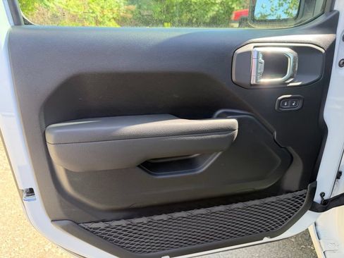 New 2026 Jeep Wrangler Sport AWD/4WD image 9