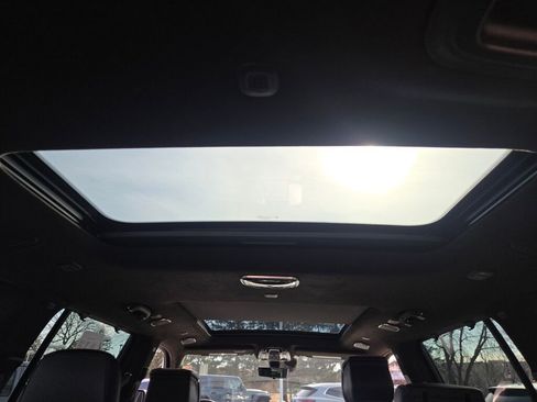 Used 2025 Jeep Grand Wagoneer Series III w/ Quick Order Packagew 28T image 18