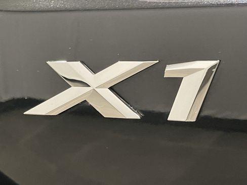 Used 2026 BMW X1 xDrive28i w/ Technology Package AWD/4WD image 24