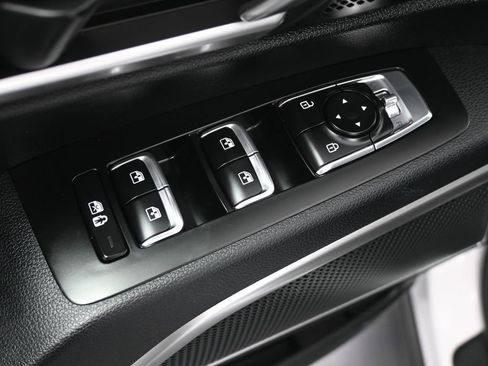 Certified 2024 Kia Telluride S w/ S Sunroof Package image 11