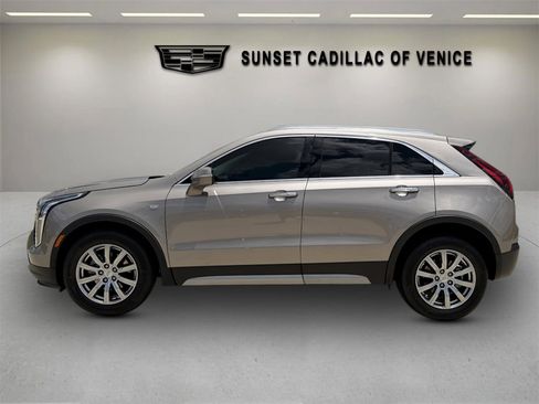 Certified 2023 Cadillac XT4 Premium Luxury FWD image 6