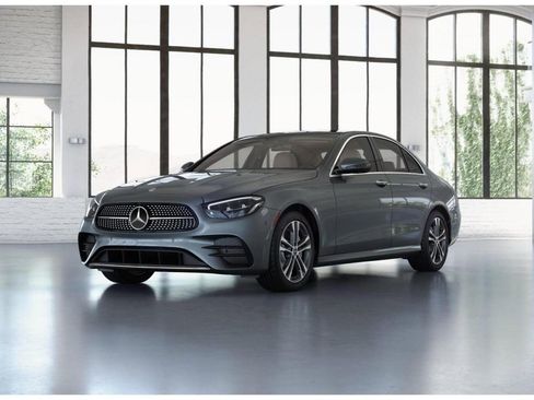 Used 2022 Mercedes-Benz E 350 4MATIC Sedan image 41