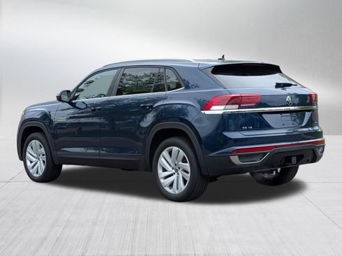 Certified 2023 Volkswagen Atlas Cross Sport SE w/ Panoramic Sunroof Package AWD/4WD image 5