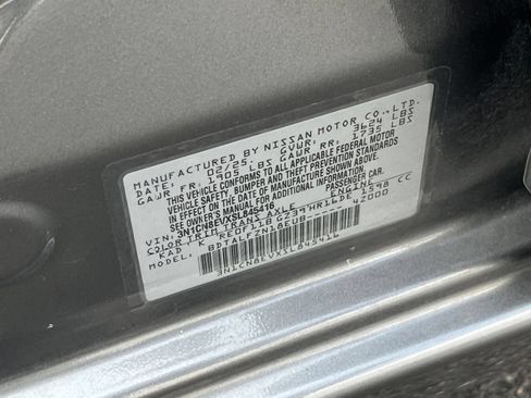 Used 2025 Nissan Versa SV FWD image 28