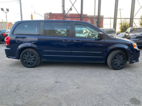 Used 2014 Dodge Grand Caravan American Value Package FWD image 6