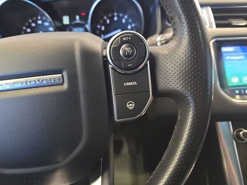 Used 2017 Land Rover Range Rover Sport HSE image 21