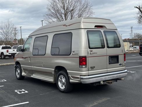 Used 2002 Ford E-150 and Econoline 150 image 24
