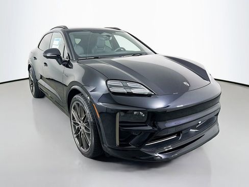 New 2026 Porsche Macan Turbo Electric AWD/4WD image 7