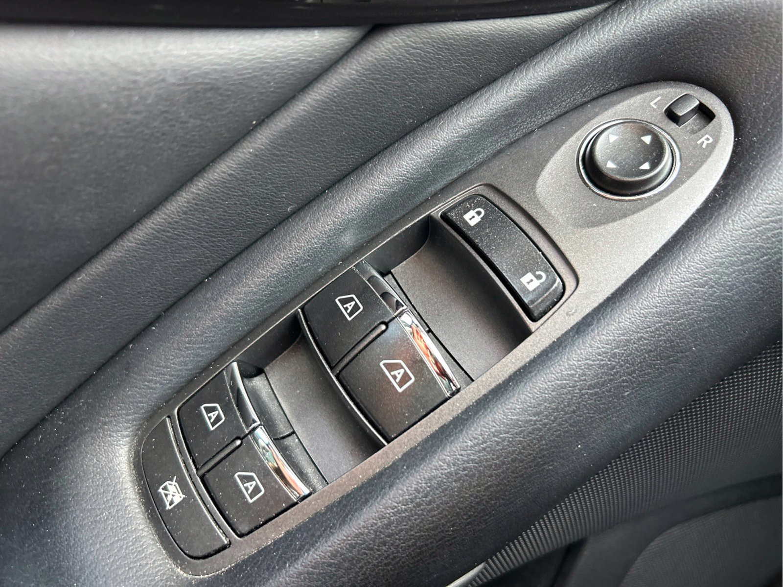 Used 2019 INFINITI Q50 Luxe RWD image 24