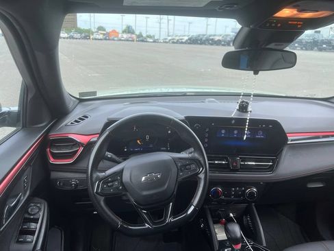 Used 2024 Chevrolet TrailBlazer RS w/ Driver Confidence Package AWD/4WD image 7