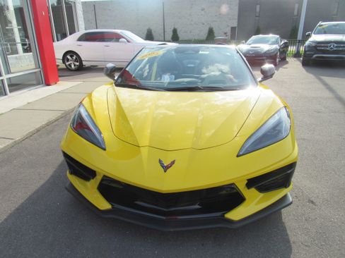 Used 2025 Chevrolet Corvette Stingray Preferred Conv w/ Stealth Interior Trim Package RWD image 3