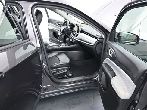 Used 2022 Jeep Compass Latitude w/ Sun and Sound Group image 16