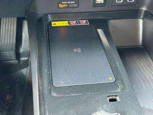 Used 2025 Toyota Camry LE FWD image 28