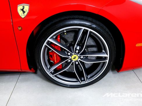 Used 2019 Ferrari 488 Spider RWD image 30