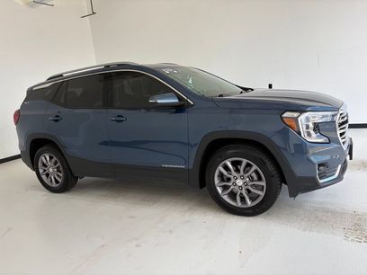 Used 2024 GMC Terrain SLT